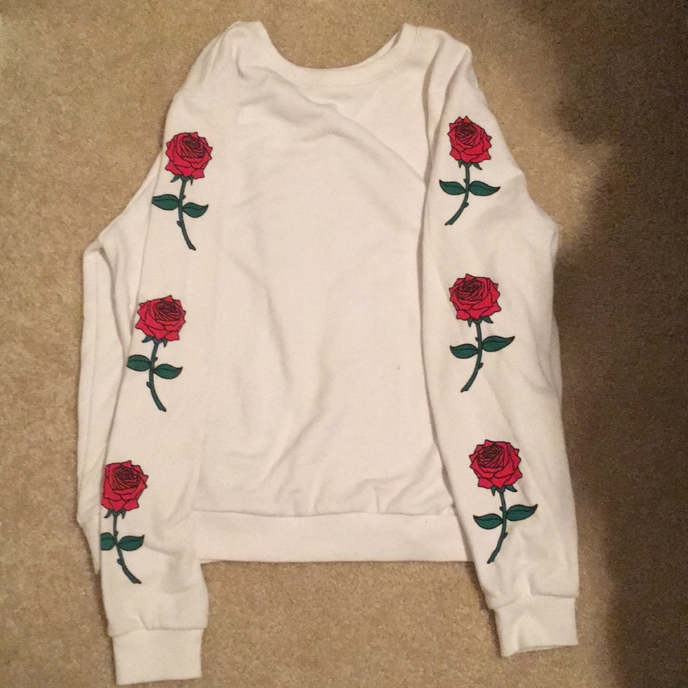 White with roses on the sleeves pullover